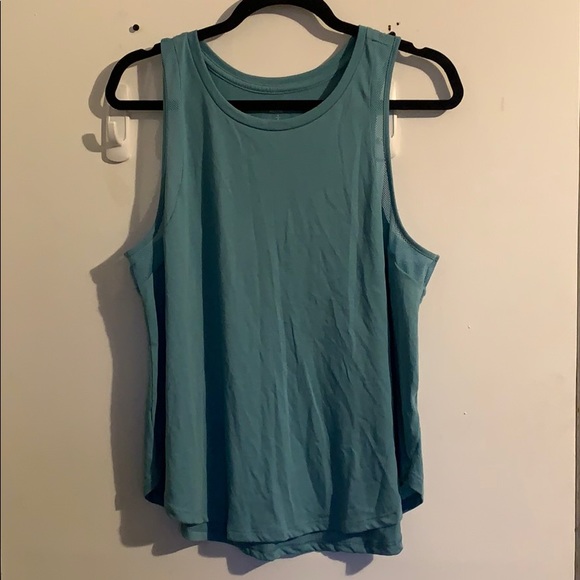 Large Old Navy Turquoise Blue Workout Top - Picture 1 of 4